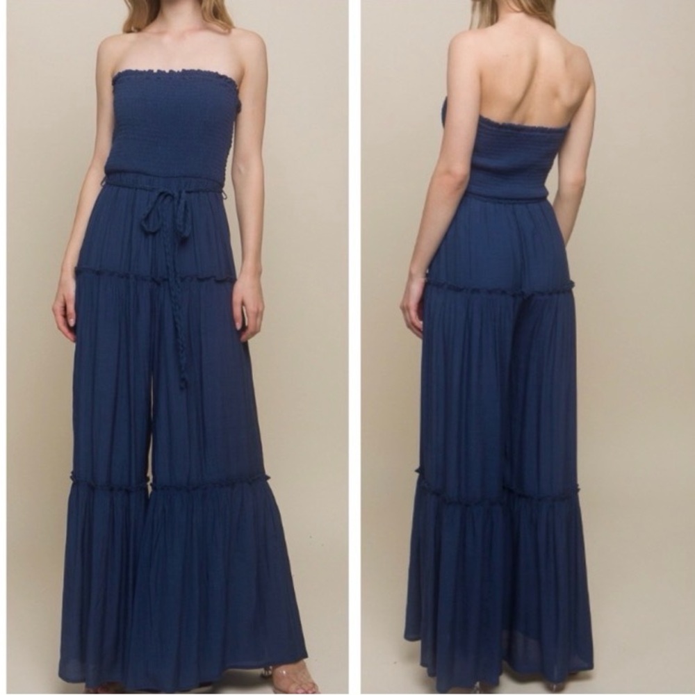 Love Tree Jumpsuit Navy Blue Strapless Tiered Jumpsuit size M Never Worn